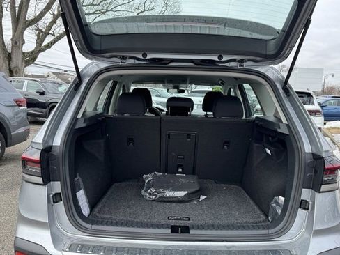 Used 2025 Volkswagen Taos S w/ Taos Adventure Package image 32
