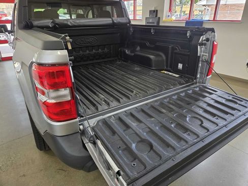 Used 2022 Ford Maverick Lariat FWD image 11