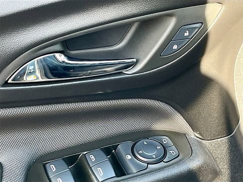 Used 2024 Chevrolet Equinox RS image 17