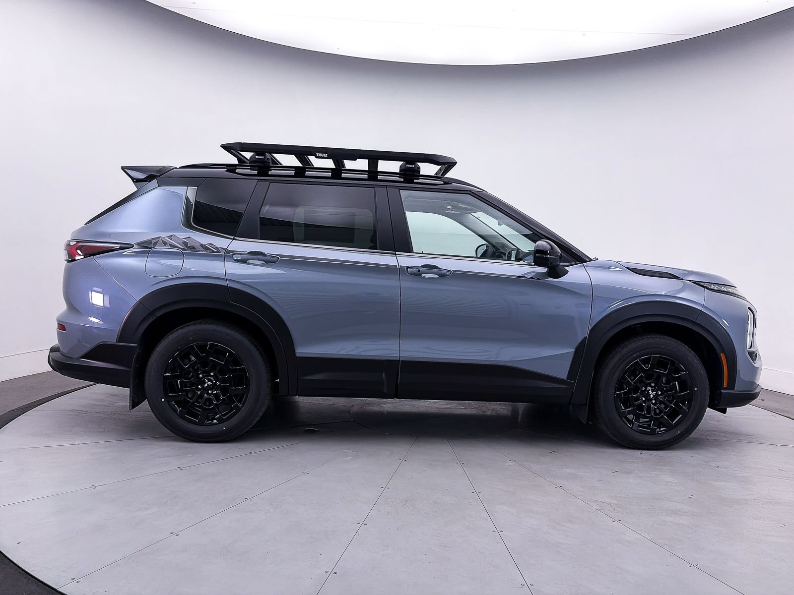 Used 2026 Mitsubishi Outlander AWD image 28