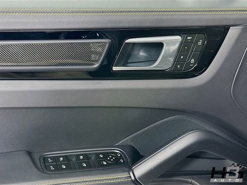 Used 2023 Porsche Cayenne Turbo GT image 14