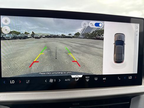 New 2026 Ford Explorer Active w/ Active Comfort Package image 7