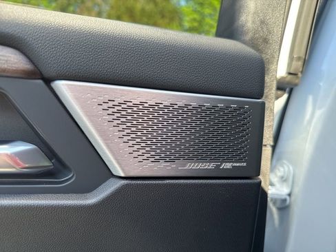 New 2026 GMC Acadia Denali Ultimate w/ LPO, Floor Liner Package AWD/4WD image 53