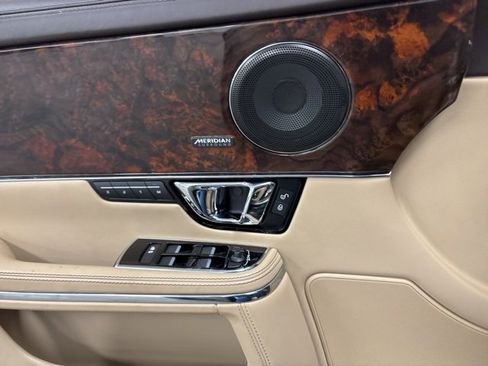 Used 2016 Jaguar XJ L Portfolio image 27