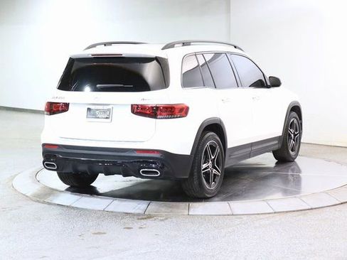 Used 2023 Mercedes-Benz GLB 250 4MATIC image 13