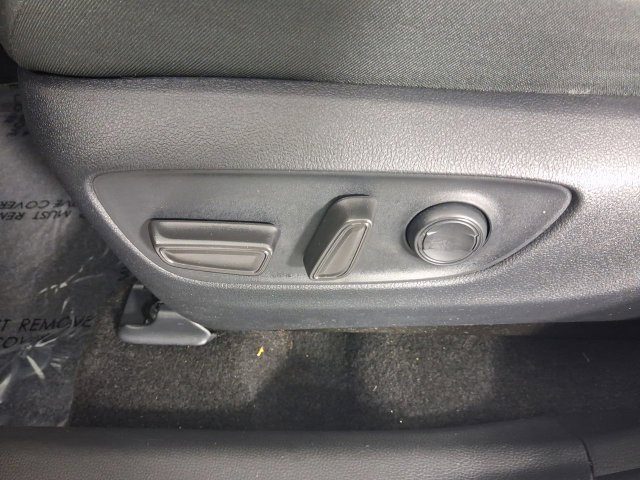 Used 2023 Toyota RAV4 AWD Hybrid image 21