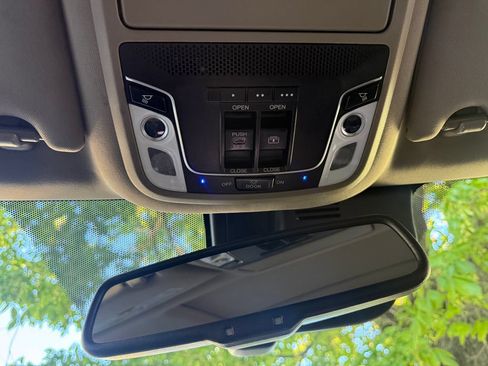 Used 2016 Honda Pilot Elite image 20