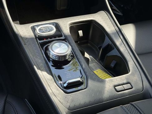 Used 2025 Jeep Wagoneer S Limited AWD/4WD image 17
