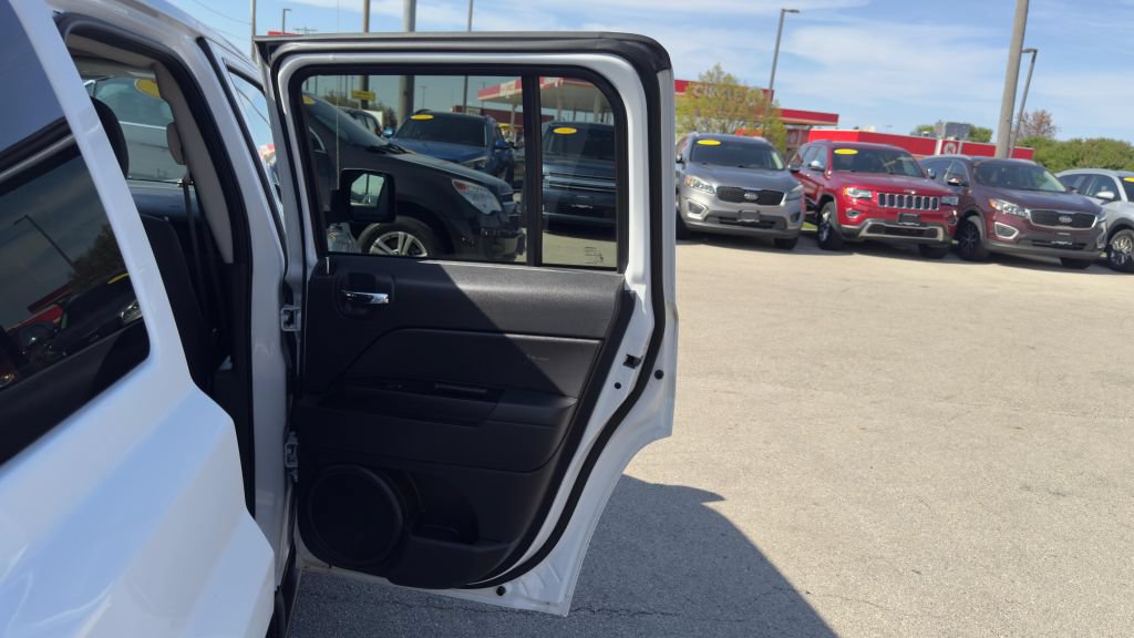 Used 2017 Jeep Patriot Sport w/ Power Value Group FWD image 26