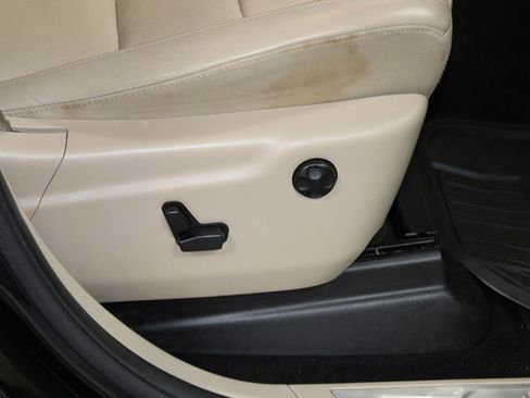 Used 2020 Jeep Grand Cherokee Limited w/ Luxury Group II image 26