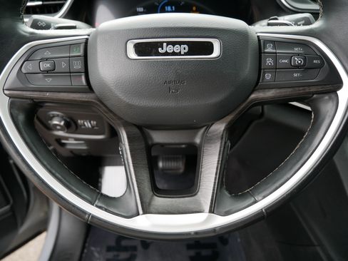 Used 2021 Jeep Grand Cherokee L Limited AWD/4WD image 25