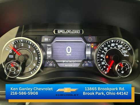 Used 2021 RAM 1500 Big Horn AWD/4WD image 14