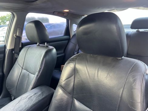Used 2014 Nissan Altima 2.5 SL w/ Technology Package FWD image 10