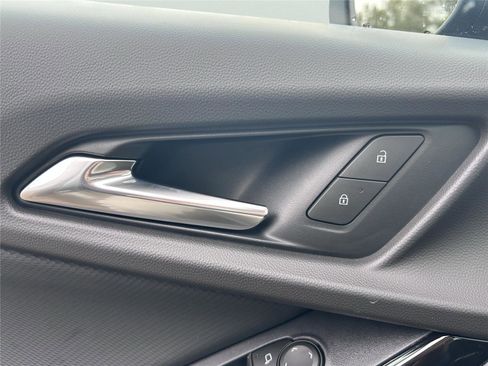 New 2026 Chevrolet Equinox LT w/ Convenience Package II image 30