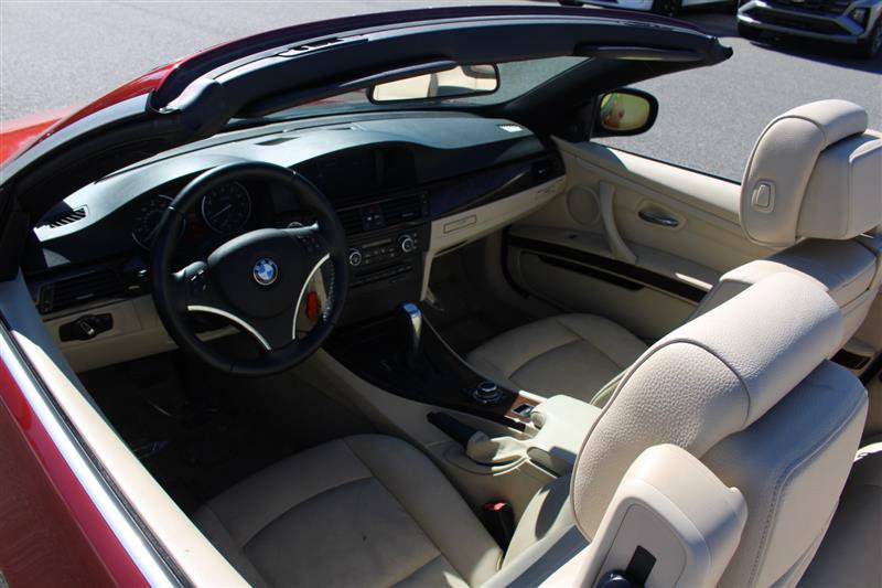 Used 2012 BMW 328i Convertible RWD image 11