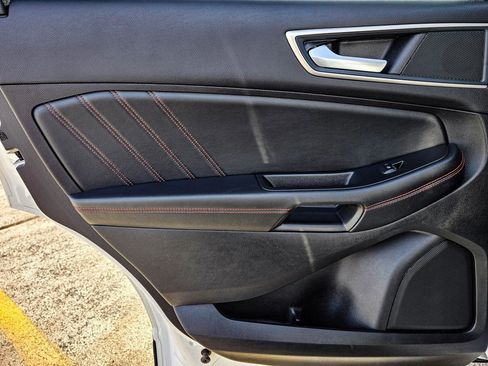 Used 2024 Ford Edge ST-Line image 32