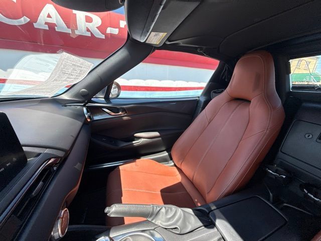 Used 2023 MAZDA MX-5 Miata Grand Touring w/ Weather Package RWD image 13
