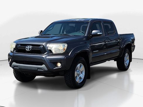 Used 2015 Toyota Tacoma PreRunner w/ TRD Sport Package image 7