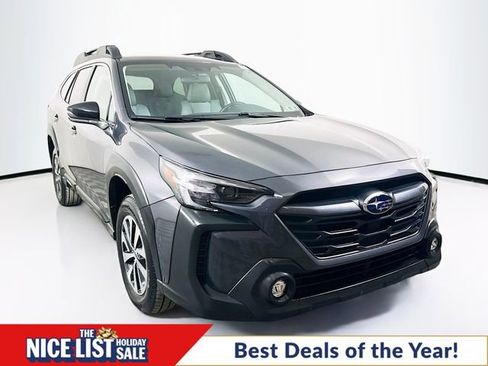 Used 2024 Subaru Outback Premium image 1