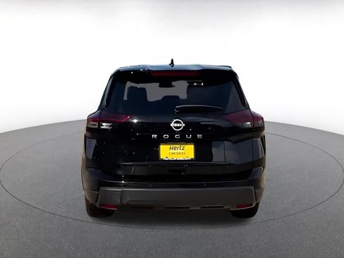 Used 2025 Nissan Rogue SV FWD image 12