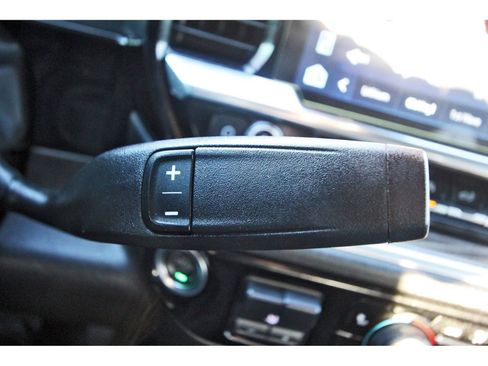 Used 2025 Chevrolet Silverado 1500 LT image 20