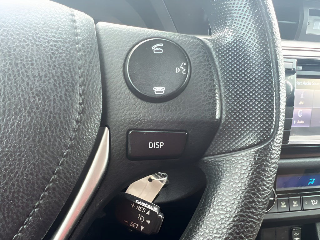 Used 2014 Toyota Corolla LE FWD image 22