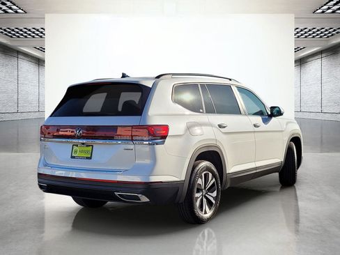 New 2026 Volkswagen Atlas SE image 6