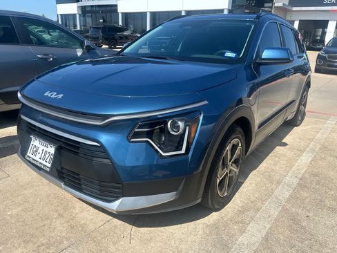 Certified 2023 Kia Niro EX w/ EX Cold Weather Package FWD image 1