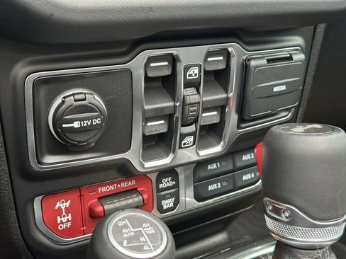 New 2026 Jeep Wrangler Unlimited Rubicon image 32