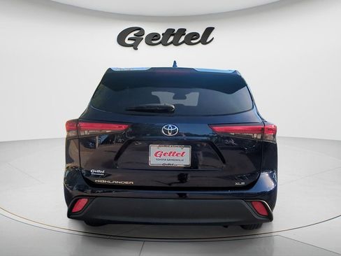 Used 2020 Toyota Highlander XLE FWD image 6