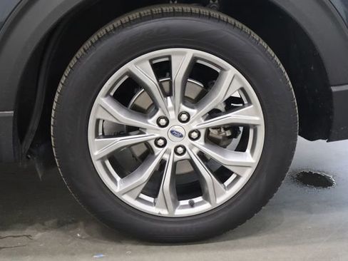 Used 2022 Ford Explorer Limited w/ Equipment Group 301A image 41