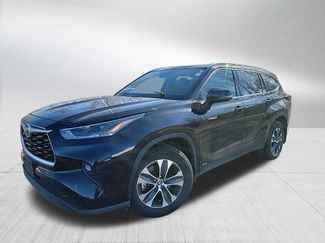Used 2021 Toyota Highlander XLE 360° Tour