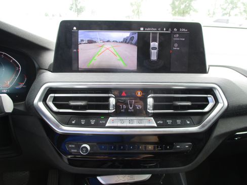 Used 2024 BMW X3 xDrive30i AWD/4WD image 13