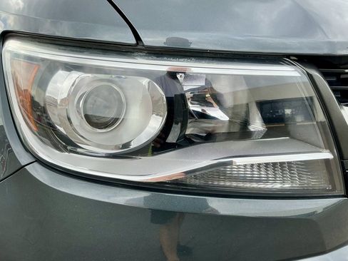 Used 2017 Chevrolet Colorado Z71 image 8