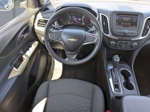 Used 2020 Chevrolet Equinox LT FWD image 16