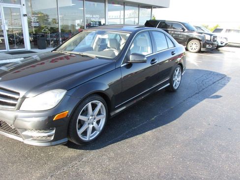 Used 2014 Mercedes-Benz C 300 4MATIC Sedan image 34