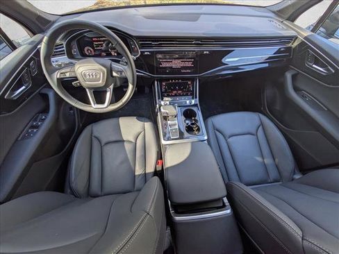 Used 2025 Audi Q7 2.0T Premium w/ Convenience Plus Package image 10