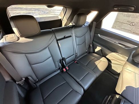 New 2026 Cadillac XT5 Luxury FWD image 17