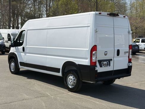 Used 2023 RAM ProMaster 2500 FWD image 11