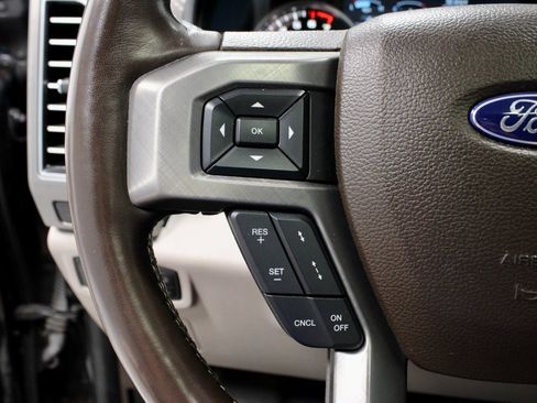 Certified 2019 Ford F150 Limited image 31