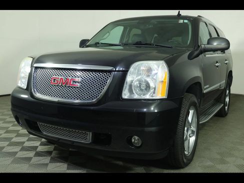 Used 2012 GMC Yukon Denali AWD/4WD image 1