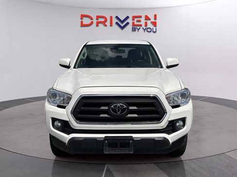 Used 2023 Toyota Tacoma SR5 RWD image 9