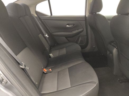 Used 2021 Nissan Sentra SV FWD image 19