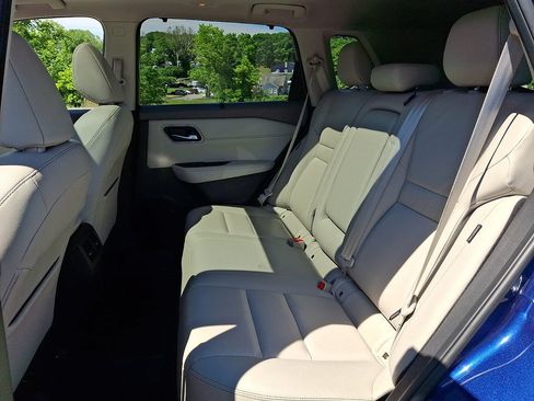 Used 2021 Nissan Rogue SL w/ Premium Package AWD/4WD image 10
