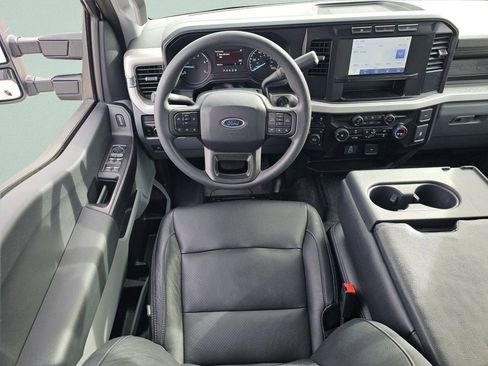 Used 2024 Ford F350 XL image 4