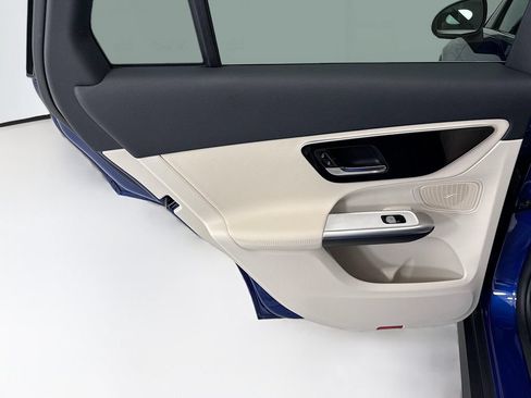 Certified 2026 Mercedes-Benz GLC 300 image 24