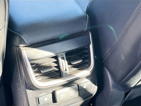 Used 2022 Subaru Legacy Limited image 27