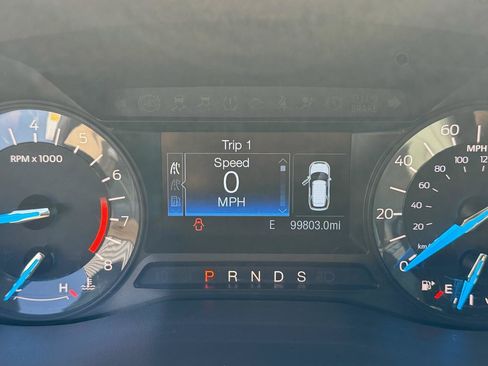 Used 2018 Ford Explorer XLT FWD image 13