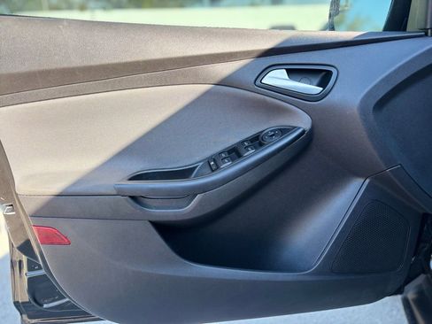 Used 2014 Ford Focus SE image 7