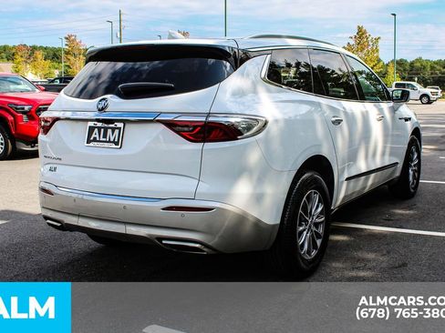 Used 2024 Buick Enclave Premium image 6